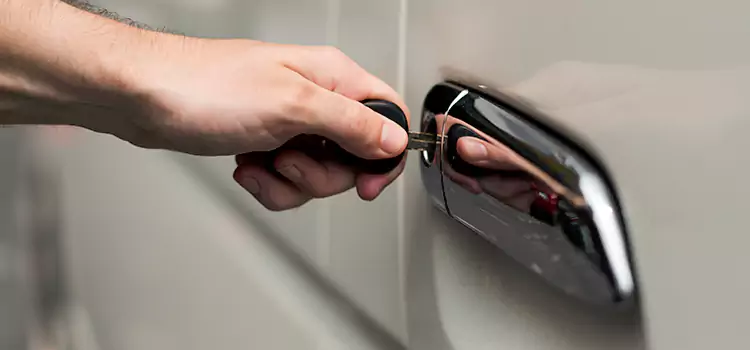 Why Choose Our Auto Locksmith Team in Norfolk, NE?